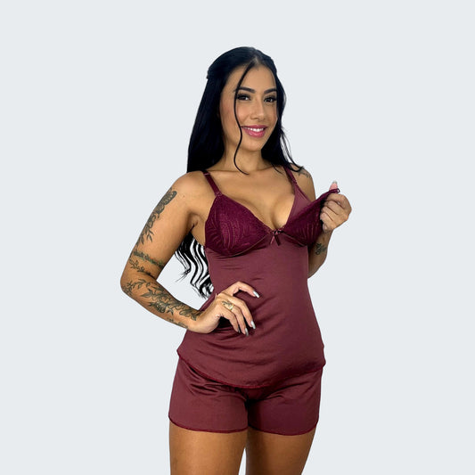 Short Doll Amamentação Detalhe em Renda em vinho, vista frontal, pose 1.