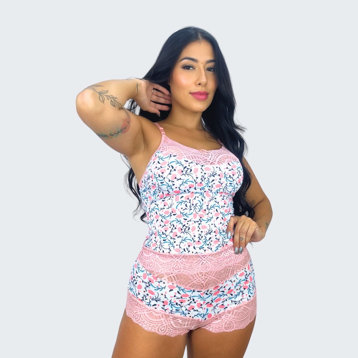Short Doll Belíssima Estampado com Renda em rosa, vista frontal, pose 2.