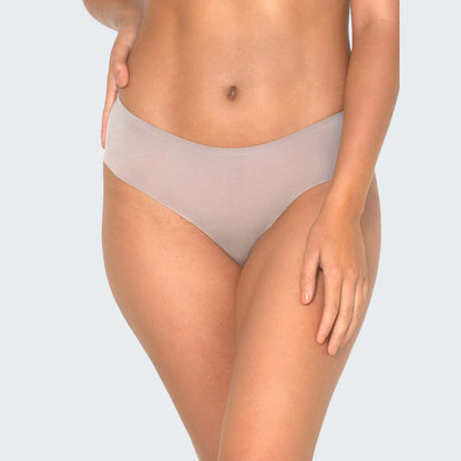 Calcinha Conforto Corte a Laser com Forro em bege, vista frontal.