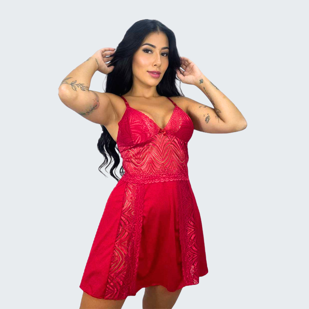 Camisola Sensual Alexia com Renda e Alça Cruzando as Costas em vermelho, vista frontal.