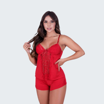 Short Doll Valeria com Detalhes em Renda em vermelho, vista frontal.