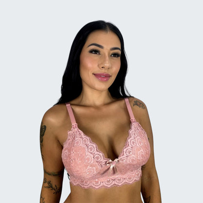 Sutiã de Amamentação de Renda Sem Bojo em rosa, vista frontal, pose 1.