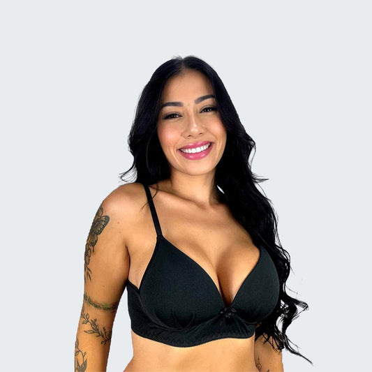 Sutiã de Bojo Sem Aro em Microfibra em preto, vista frontal, pose 1.
